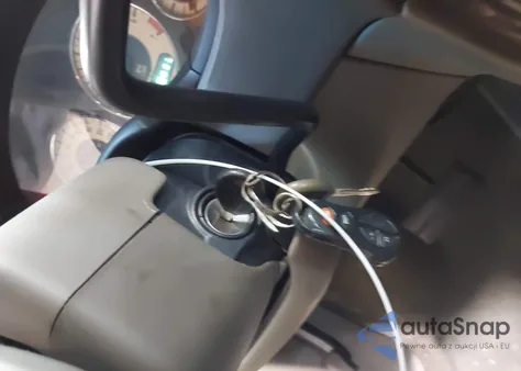 2002 Chrysler Town & Country Limited z USA, uszkodzony, nr VIN 2C8GP64L92R557904